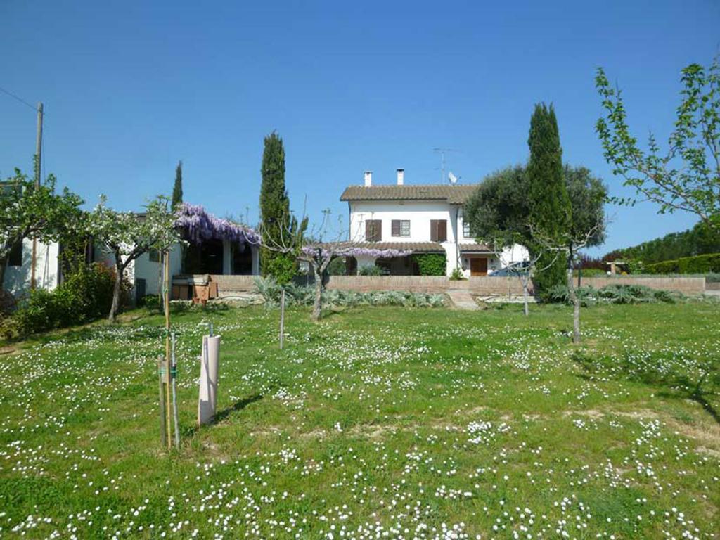 Villa Dolcevita San Costanzo Luaran gambar