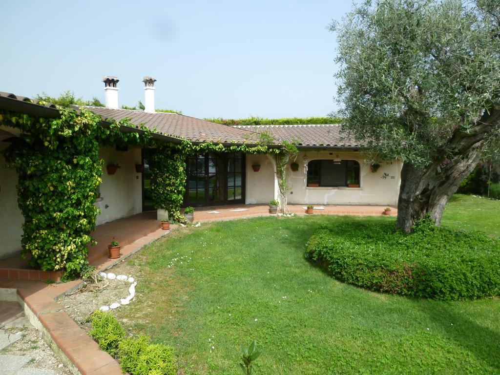 Villa Dolcevita San Costanzo Bilik gambar