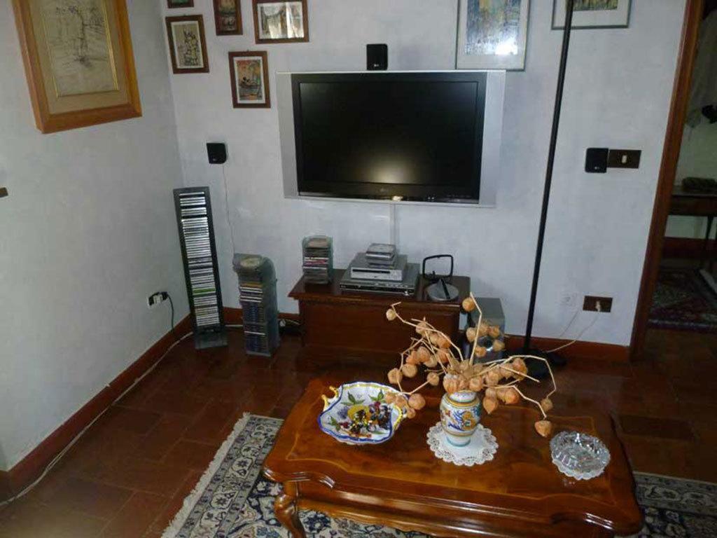 Villa Dolcevita San Costanzo Luaran gambar
