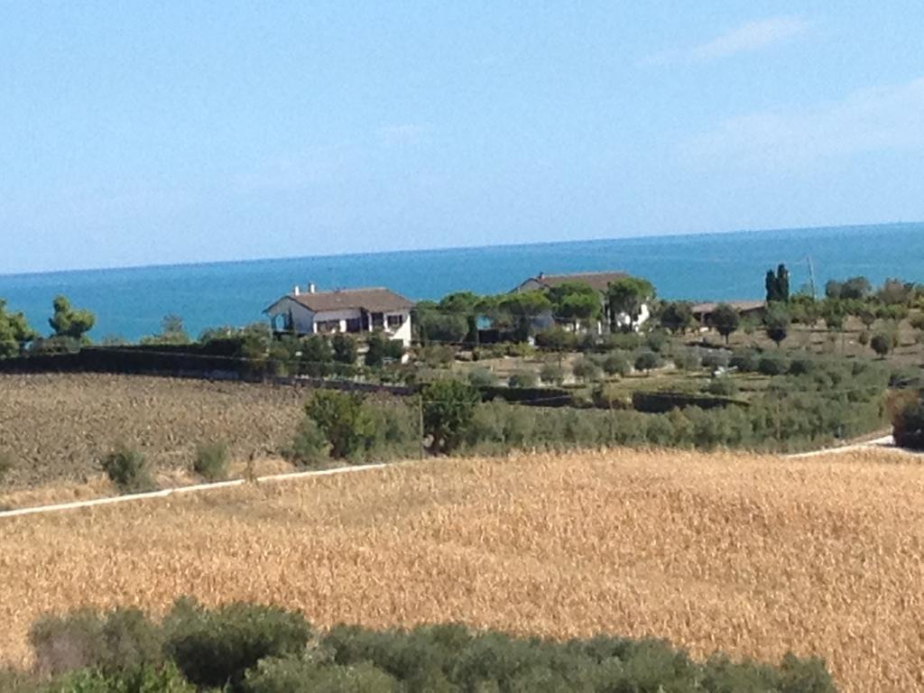 Villa Dolcevita San Costanzo Luaran gambar